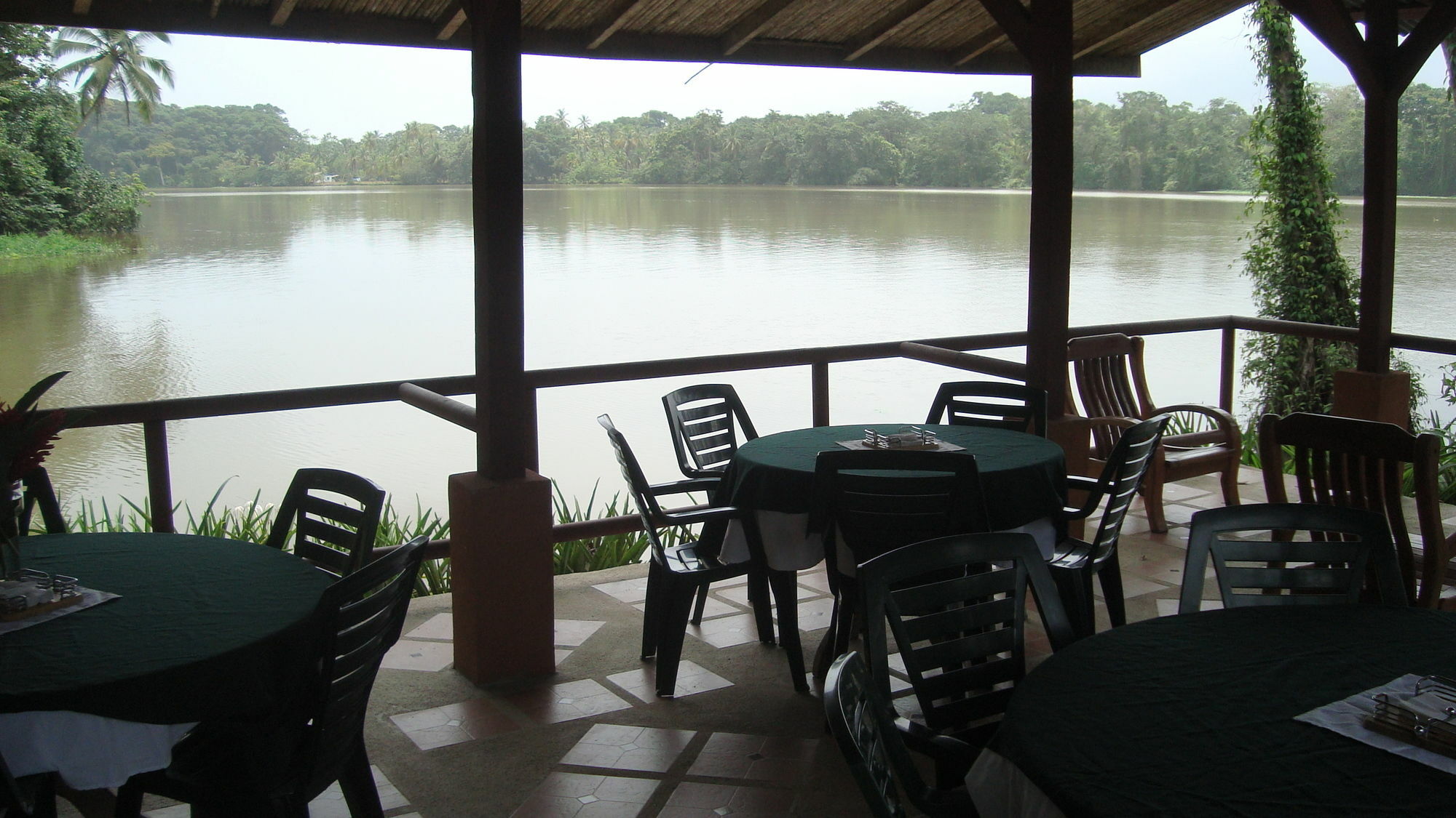 Lirio Lodge Barra de Pacuare Exterior photo